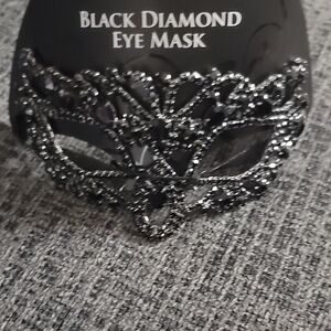 Spirit Black Diamond Eye Mask